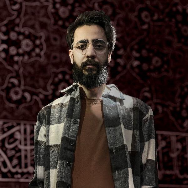 مبین ترابی گرافیست
متولد ۱۳۷۰ لیسانس گرافیک